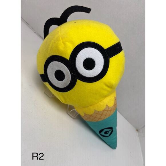 Universal Studios Parks Despicable Me Minion Mayhem Ice Cream Cone Plush Toy - Picture 1 of 5